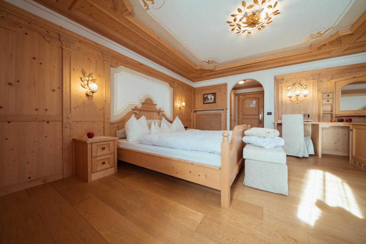Hotel Colbricon Beauty & Relax San Martino Di Castrozza Exterior photo