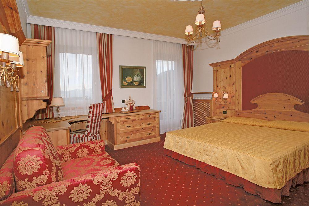Hotel Colbricon Beauty & Relax San Martino Di Castrozza Exterior photo