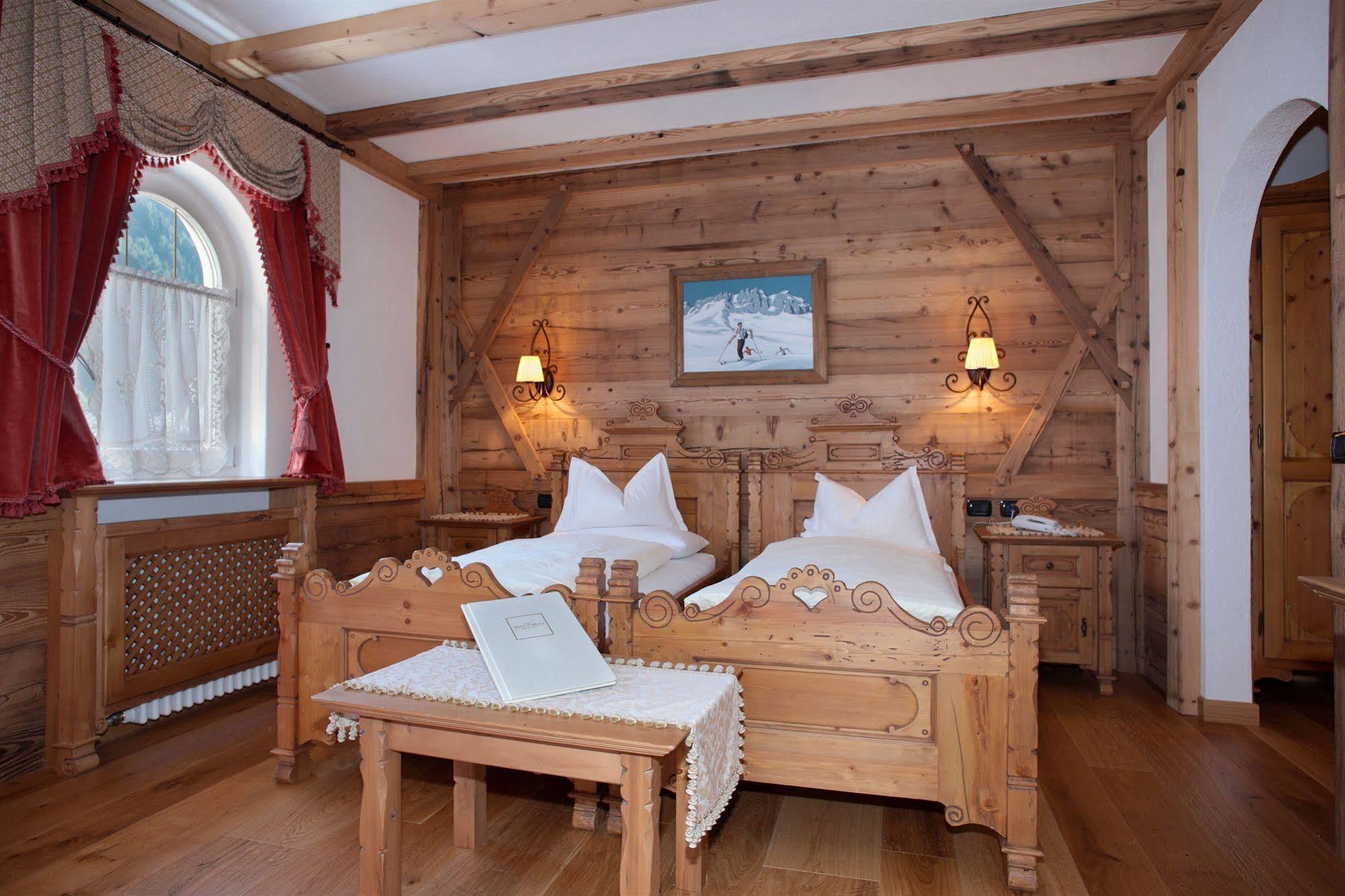 Hotel Colbricon Beauty & Relax San Martino Di Castrozza Exterior photo